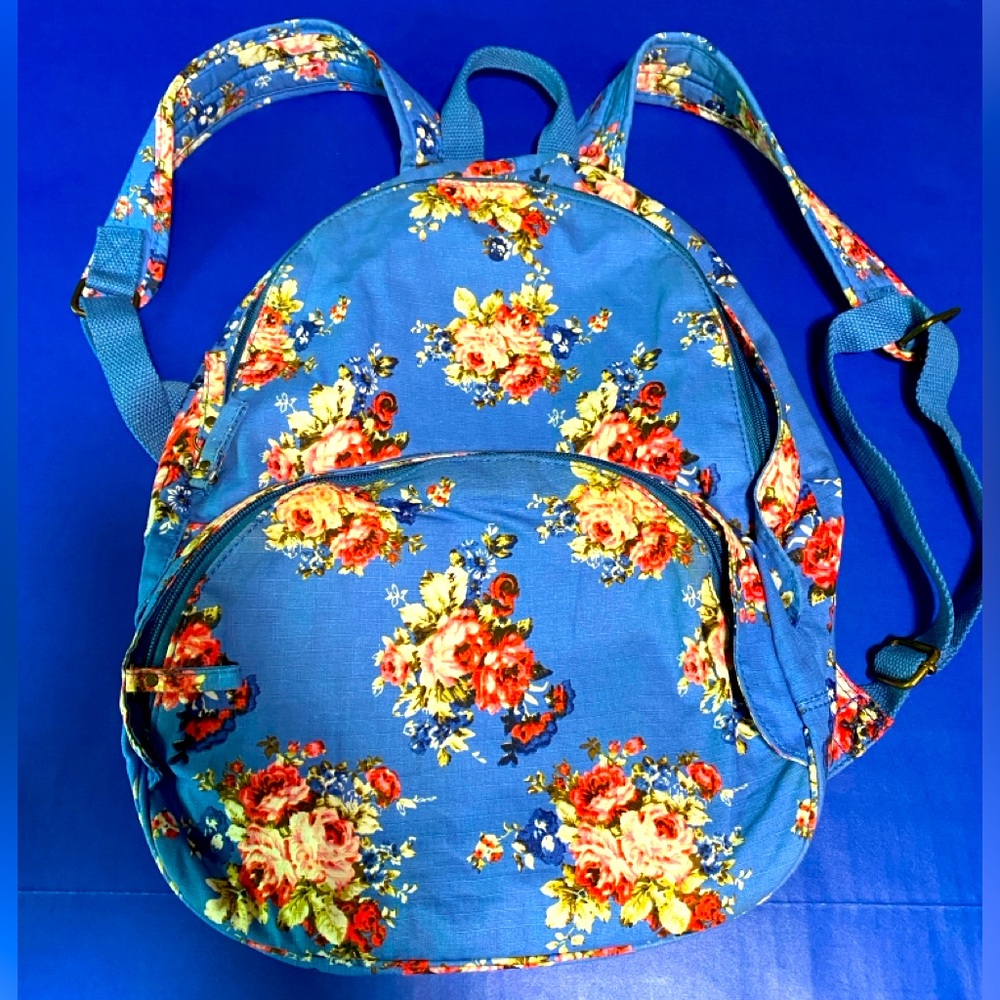 Mossimo Blue Floral Backpack w/Padded Adjustable Straps, Lg Exterior Pocket